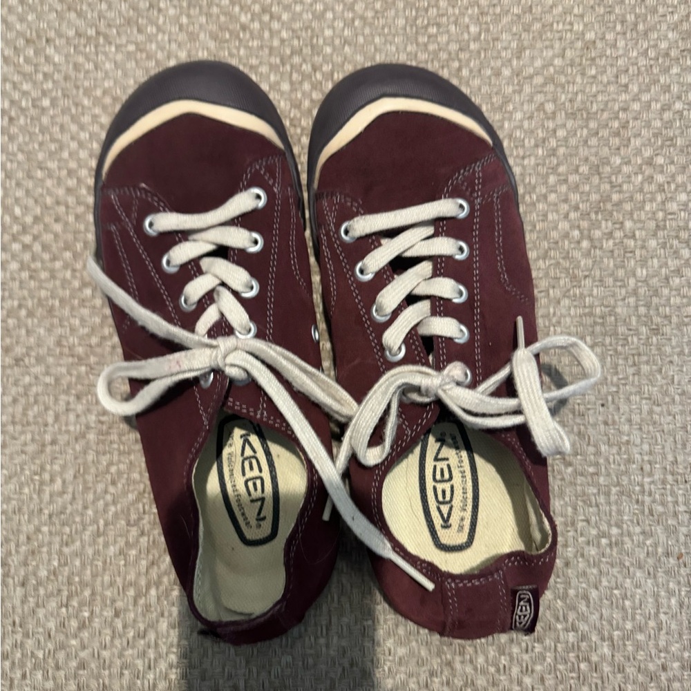 Keen: Women’s, like new shoes